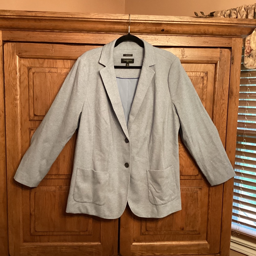 Talbots. Aberdeen. Powder blue. 16 W.
